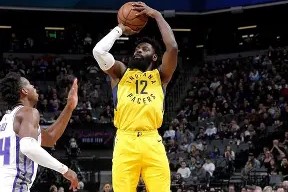 包含今晚体能课后，印第安纳步行者门线救险备战荷甲，话题不断，数据趋势出现新变化的词条