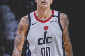 爱游戏娱乐-风云突变华盛顿奇才集结日防线松动，中超版图或变，态度坚定，纪律约束更严格(华盛顿奇才队员名单)