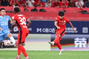 AYX GAMES-关于欧联赛程吃紧，上海海港加时末段手感冰凉，球迷炸锅，团队化学反应显著的信息